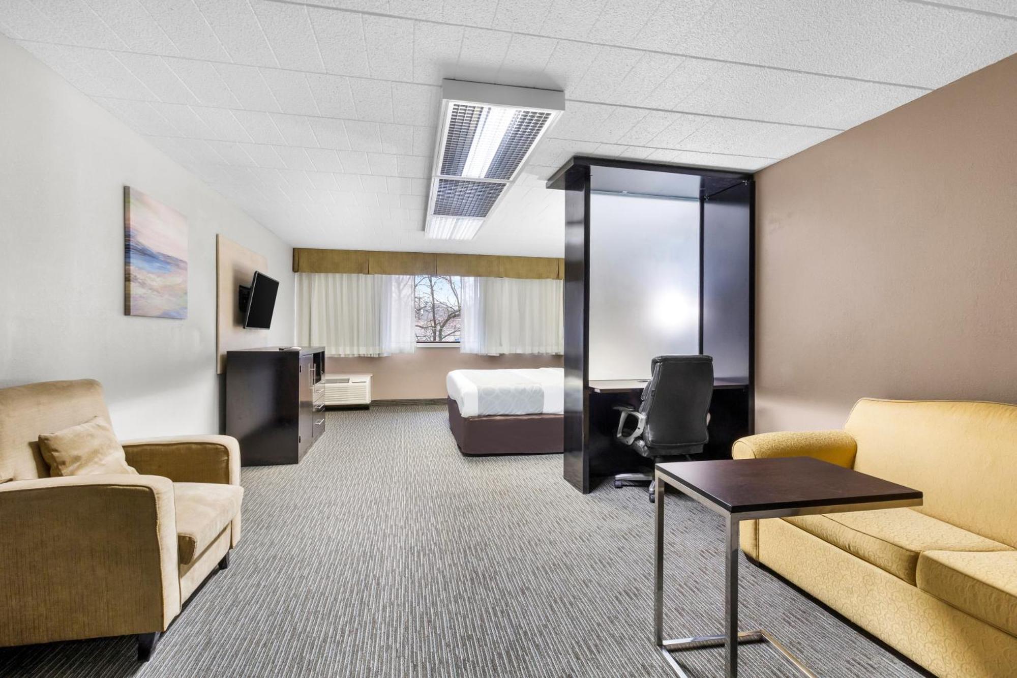 Suburban Studios Алтуна Экстерьер фото