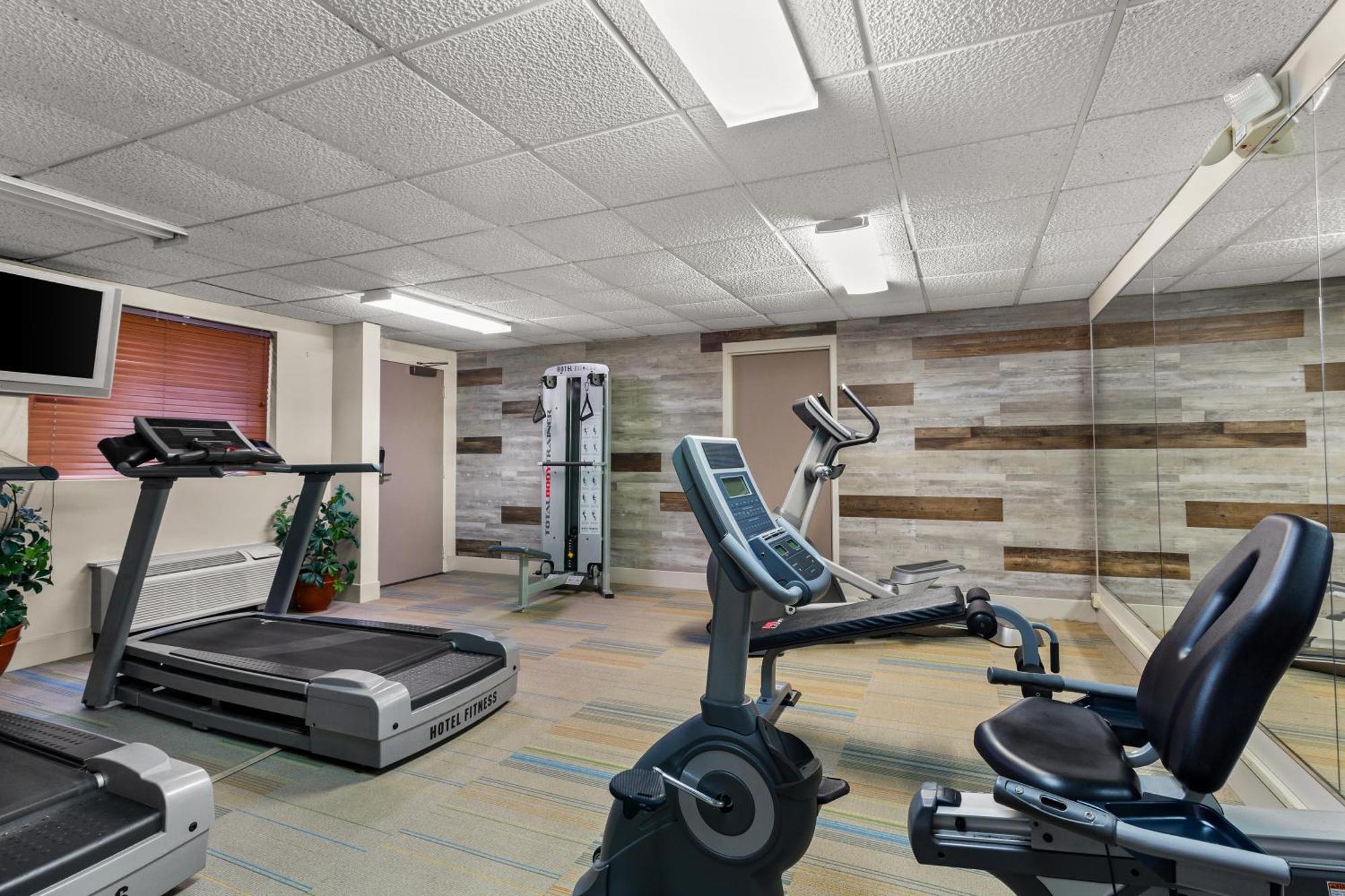 Suburban Studios Алтуна Экстерьер фото