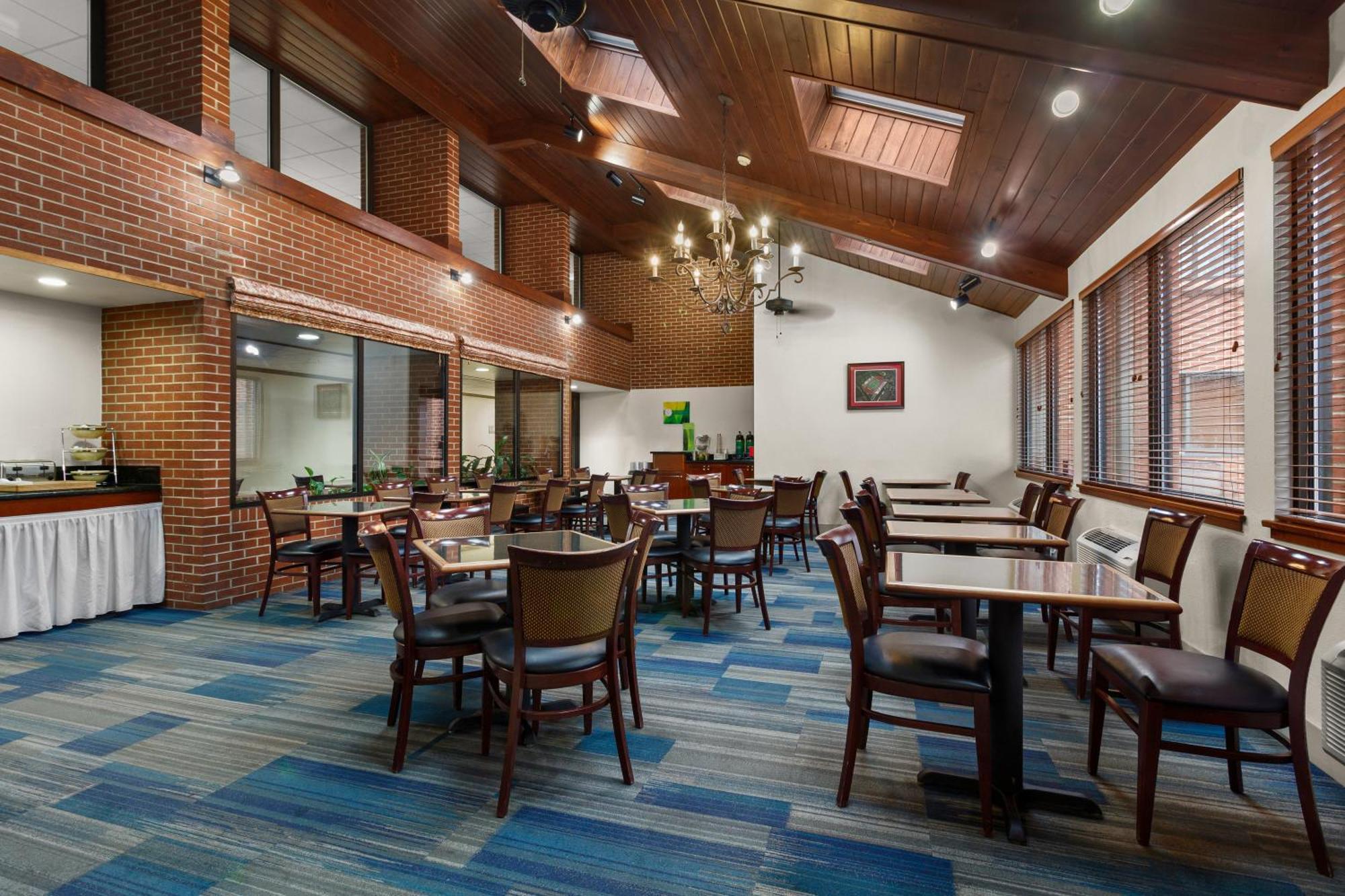 Suburban Studios Алтуна Экстерьер фото
